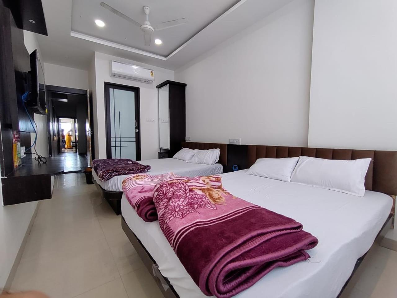 Hotel Jyoti Shree ウッジャイン エクステリア 写真