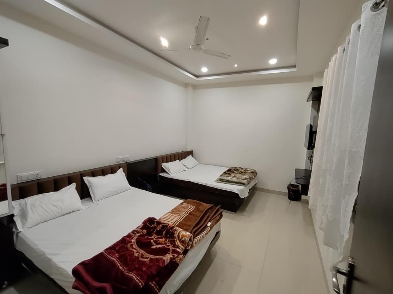Hotel Jyoti Shree ウッジャイン エクステリア 写真